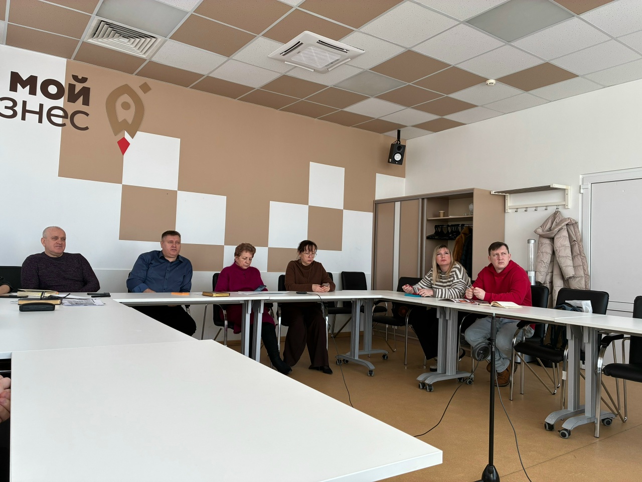 30 января в Центре "Мой Бизнес" состоялся семинар-вебинар на тему: Технологическое оснащение кормопроизводства. Цифровое земледелие